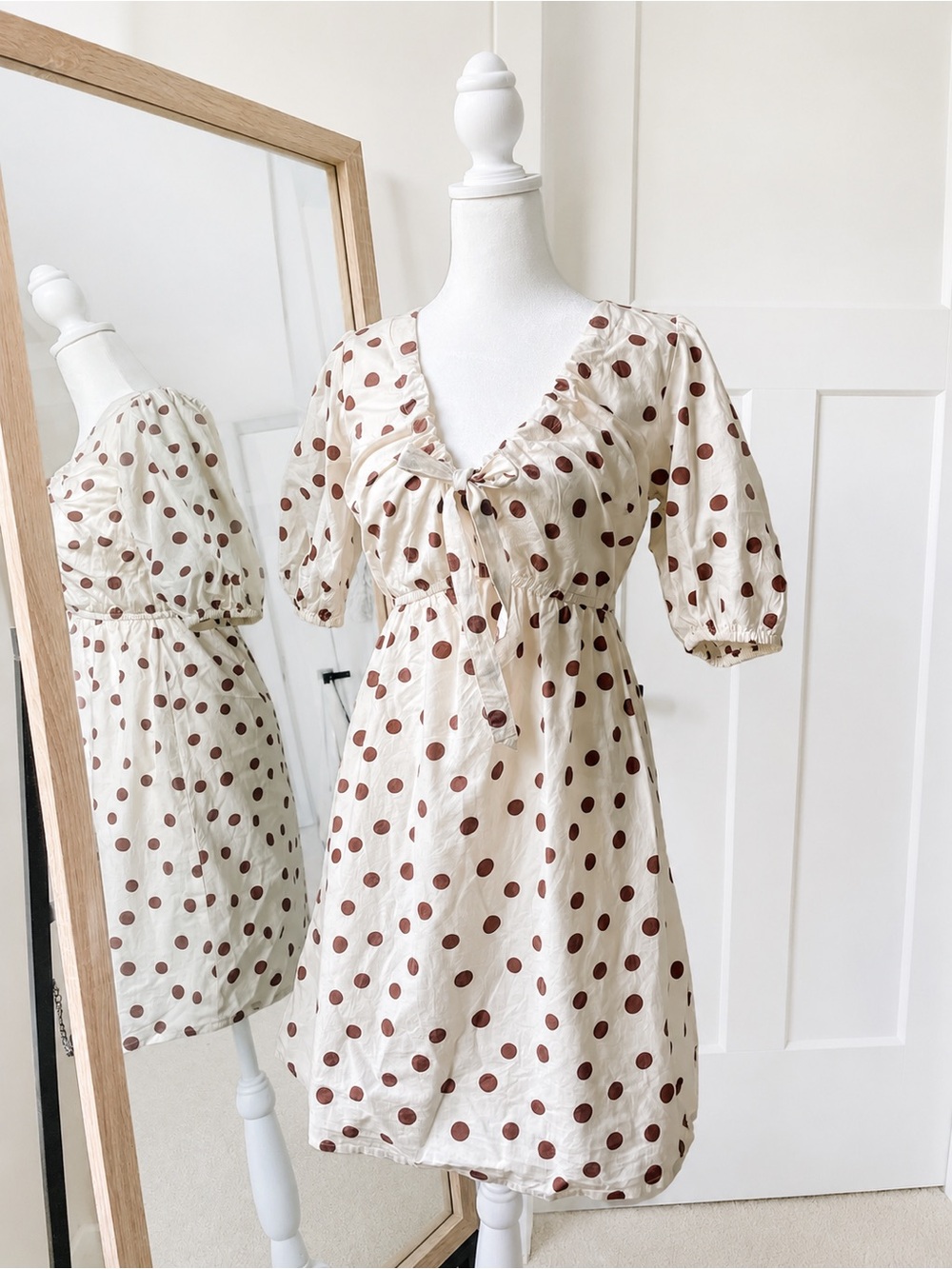 NWT Cream Polka Dot Tie-Front Mini Dress with Puff Sleeves